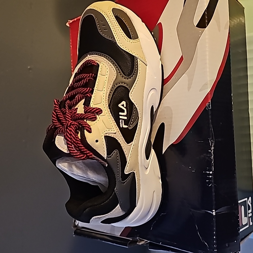 Fila sneakers
